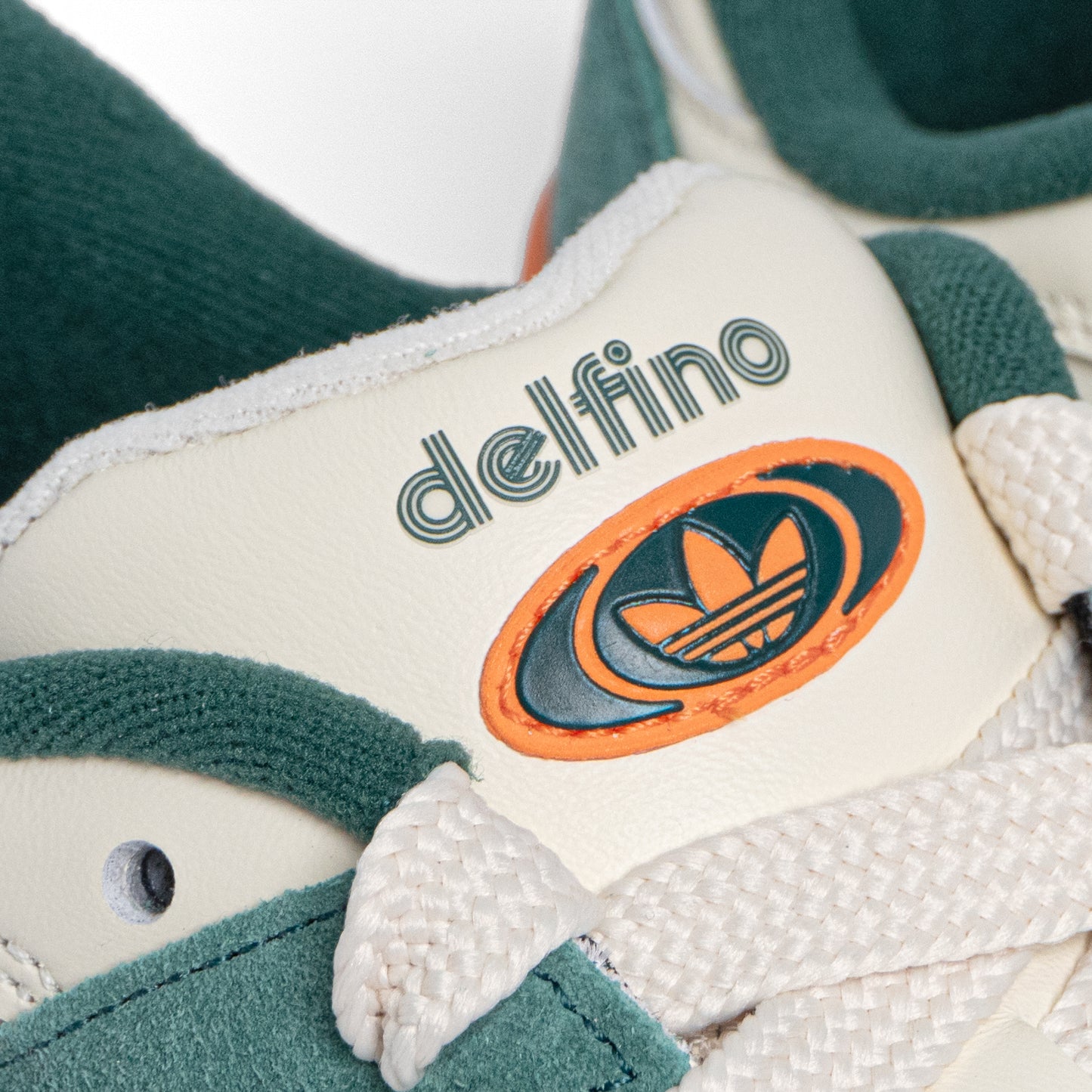 TONY DELFINO FORUM2000