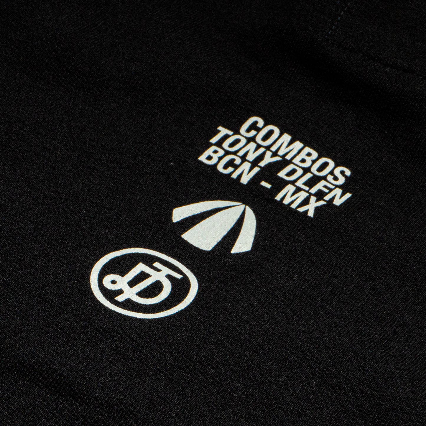 DELFINO SOLID TAG - CREWNECK / BLACK