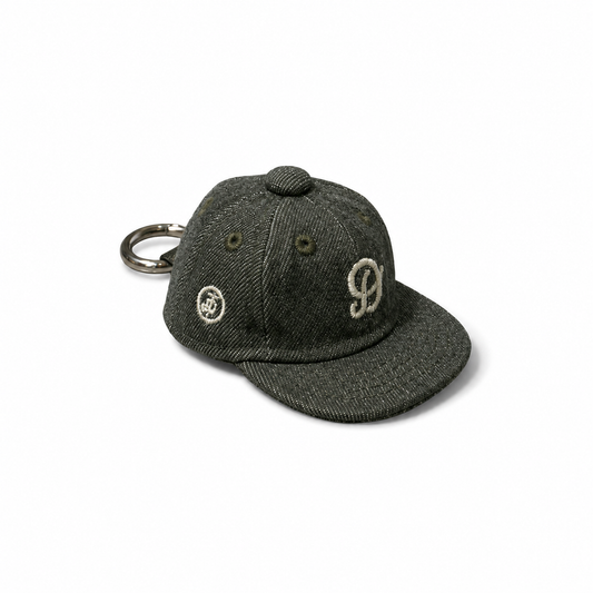 PLUSH D CAP - KEYCHAIN / OLIVO